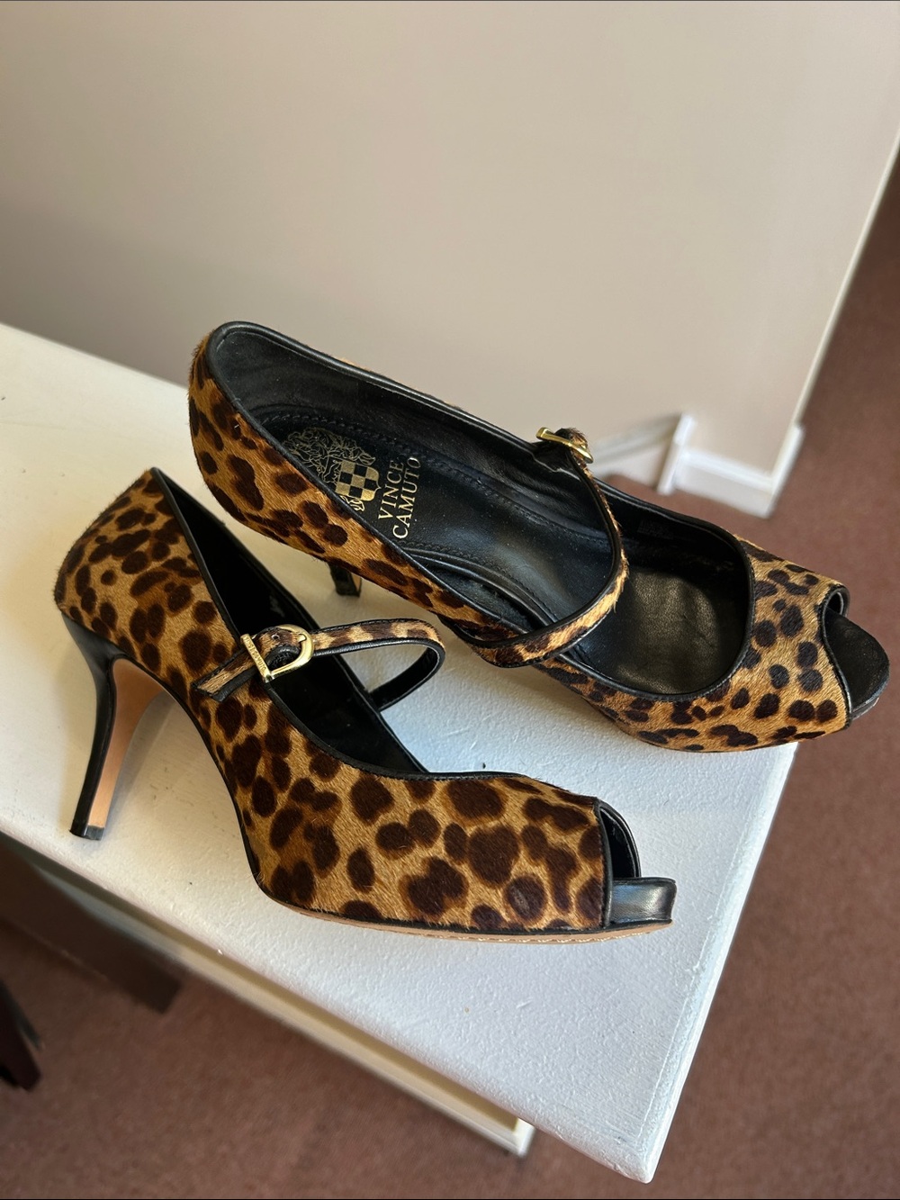 Vince Camino Leopard Print Peep-Toe Mary Jane Heels EUC. Size 6.5